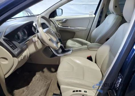 2013 Volvo Xc60 3.2 Premier Plus из США, поврежденный, VIN YV4940DZ4D2368709